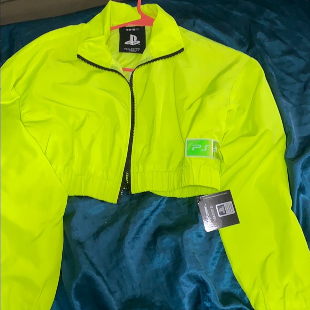 Line green crop jacket